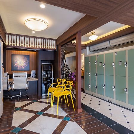 Отель Okinawa Kariyushi Lch. Premium Наха Экстерьер фото